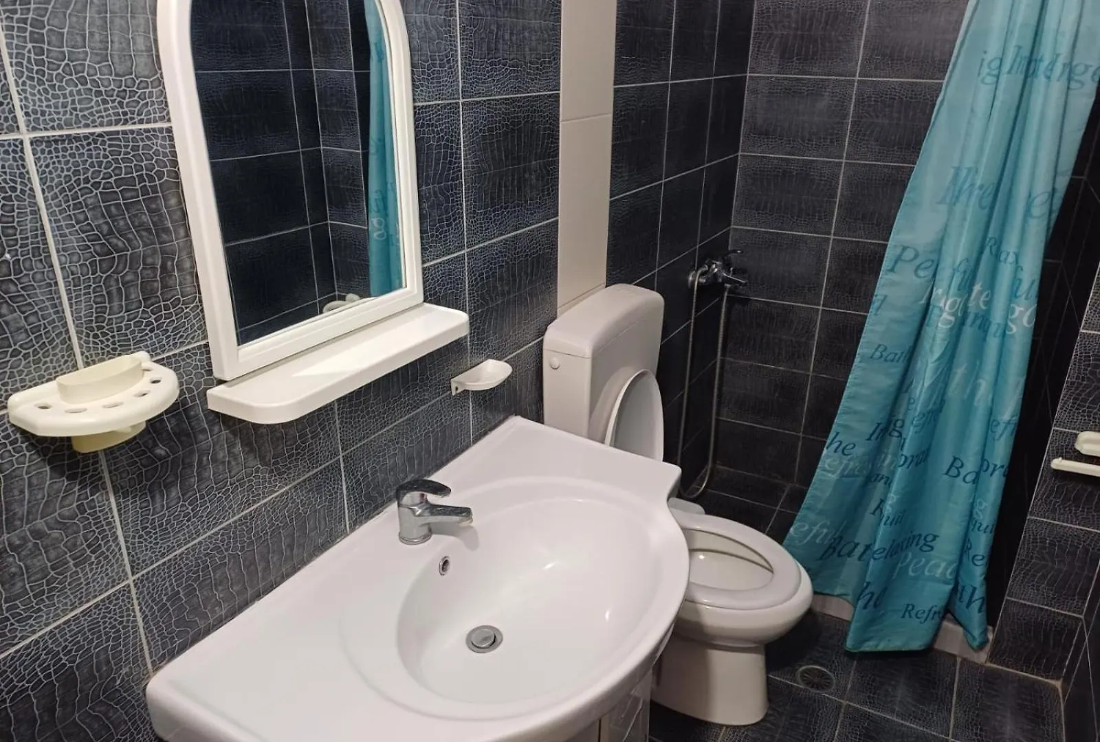 Vila Zoe Qeparo
