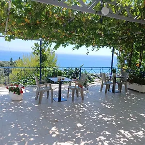  Pensión Ionian View